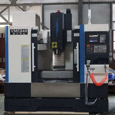 Μίνι κάθετη μηχανή άλεσης κεντρικών VMC640 cnc μετάλλων κατεργασίας εμπορικών σημάτων της Ταϊβάν