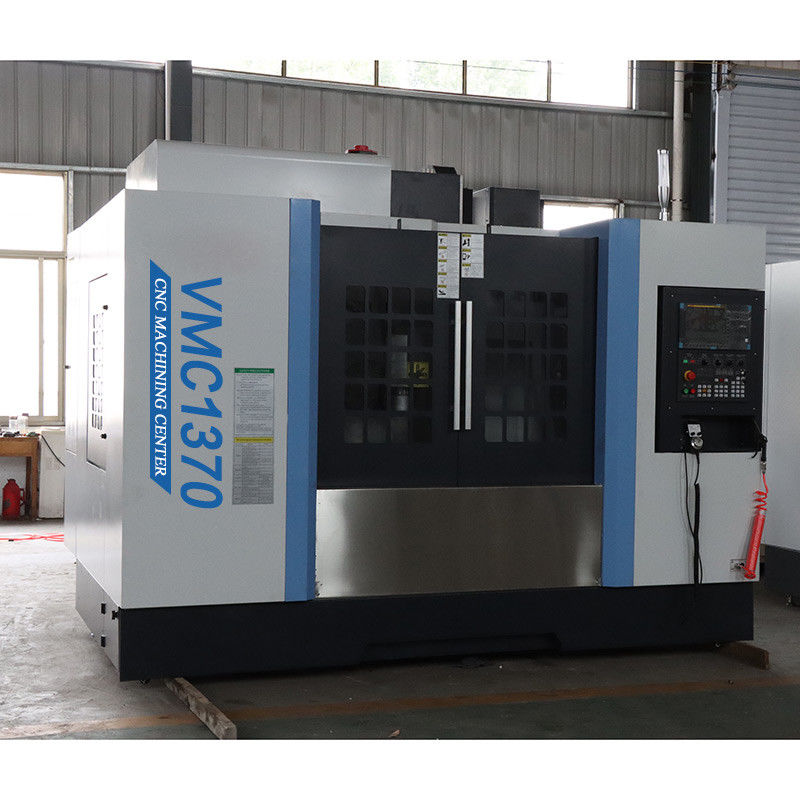 Cnc Ταϊβάν ακρίβειας κάθετο επεξεργαμένος στη μηχανή κέντρο VMC 1370 cnc 5 άξονα κάθετη μηχανή άλεσης