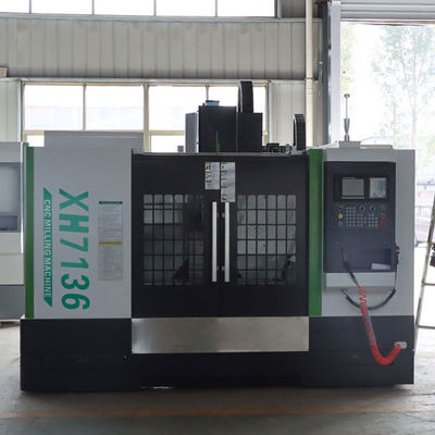 Κάθετη VMC CNC κεντρικών XK7136 XH7136 μετάλλων κατεργασίας τιμή μηχανών άλεσης