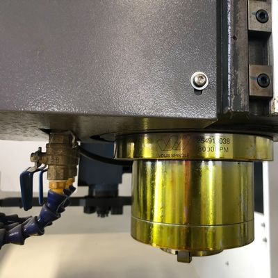 Κάθετος CNC ατσάλινος σκελετός της Κίνας που επεξεργάζεται το διπλό CNC ατσάλινων σκελετών στηλών στη μηχανή τύπο κεντρικών GMC1611 ατσάλινων σκελετών κατεργασίας